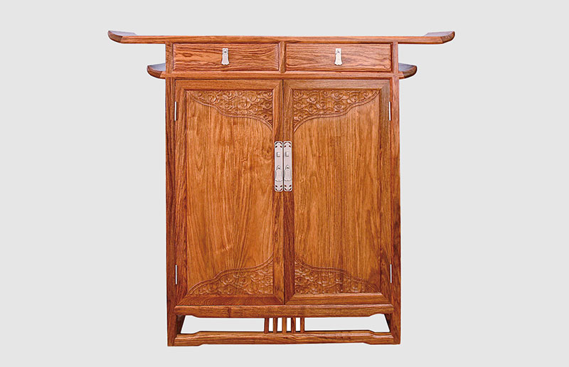 江安观云潮家庭中式装修实木玄关柜效果图